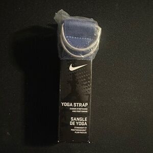 Nike Essential Yoga Strap